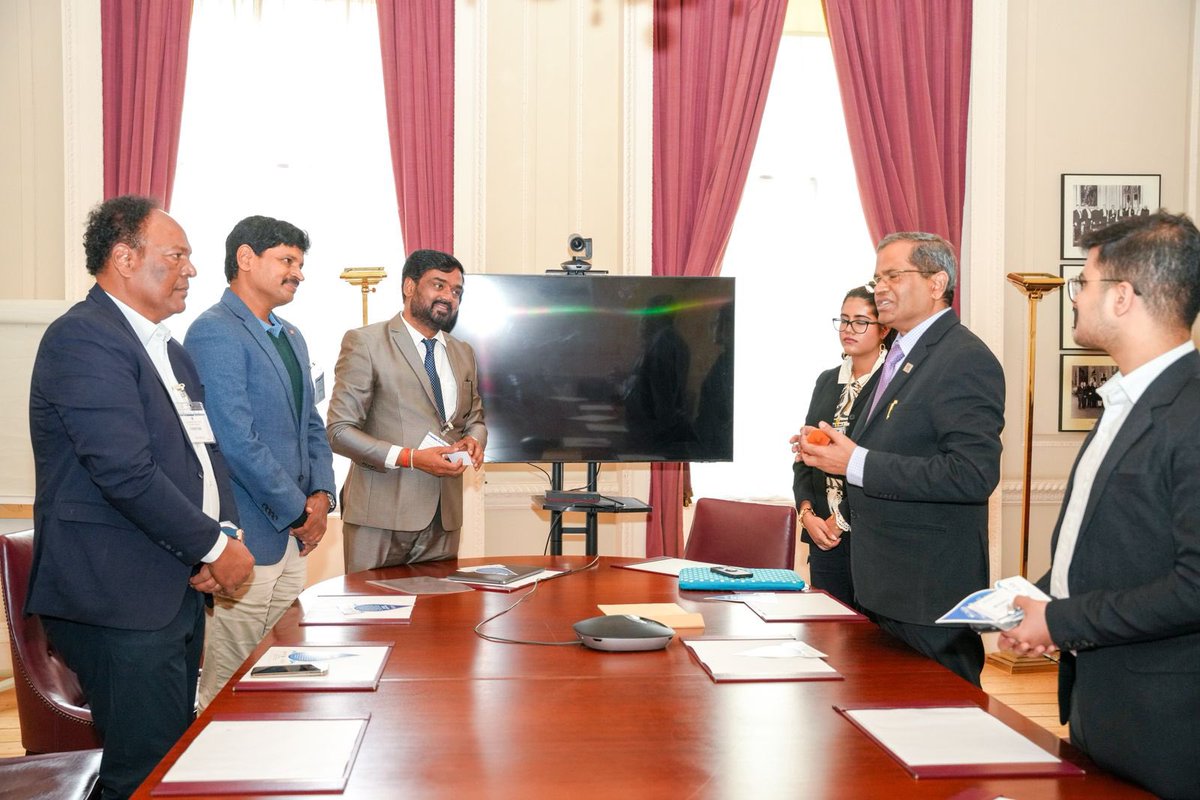 Today in London, we had a powerful discussion with Dr. Suresh Yadav garu Sr Director Climate change and Oceans Directorate at the Commonwealth Secretariat about scaling India's Green India Challenge as a model for climate action in the Global South. 

What began as Dr. A.P.J.
