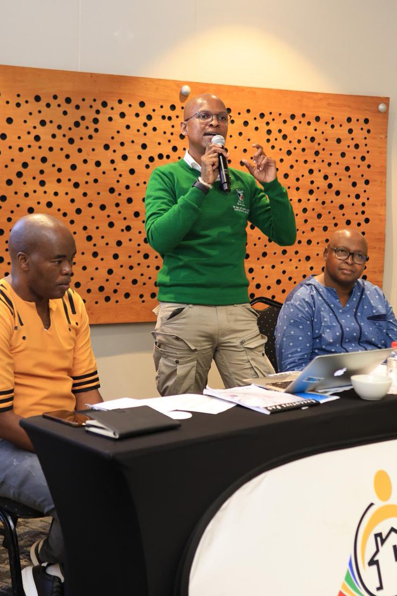 Nsizwa Mekgwe tweet media