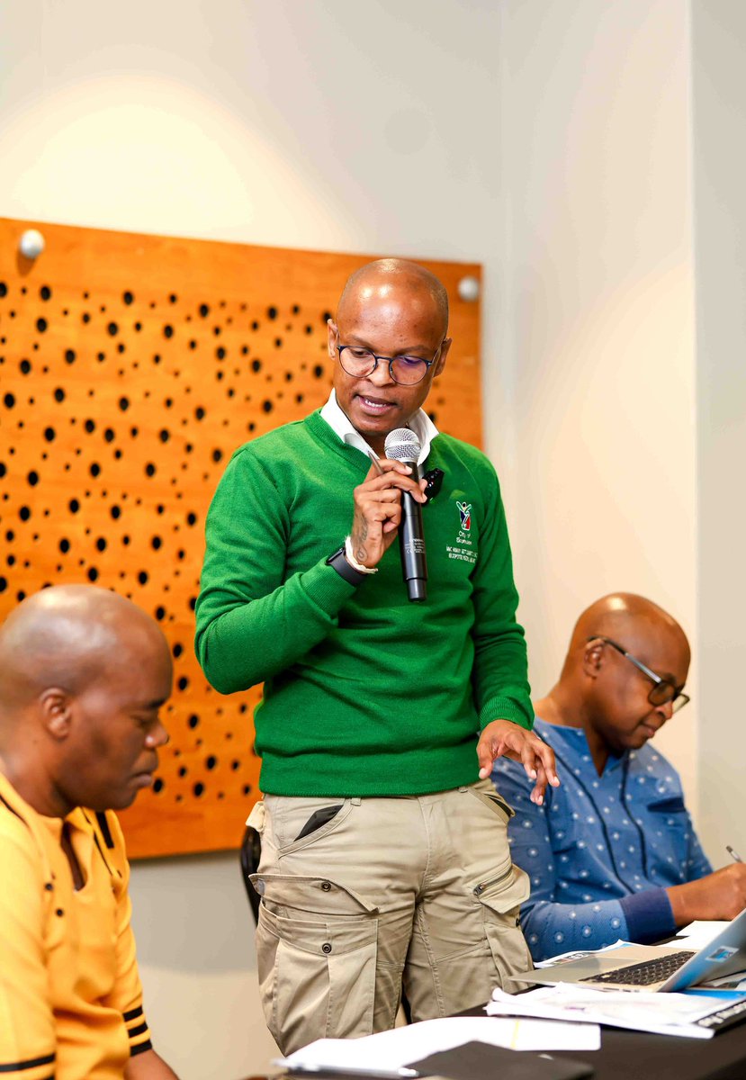 Nsizwa Mekgwe tweet media