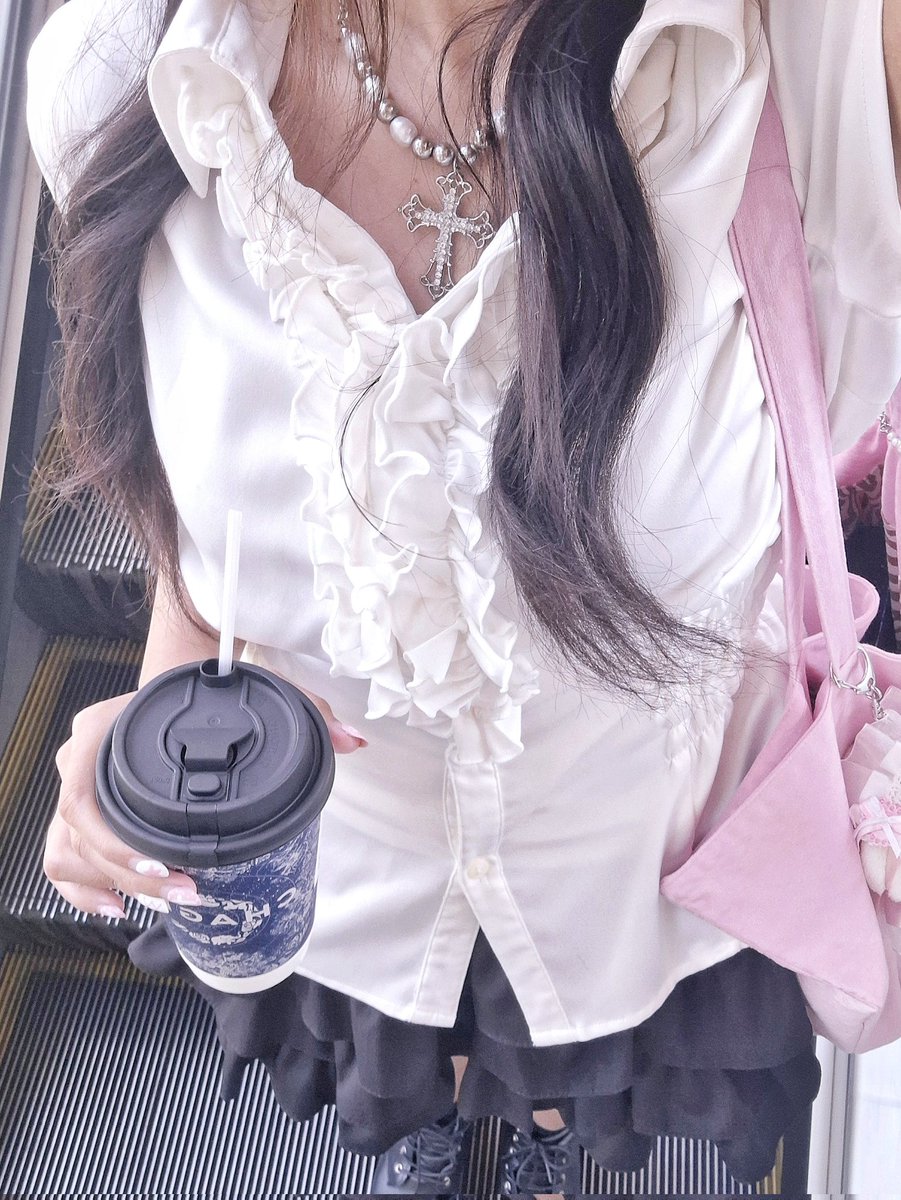 플라이투💭🎀 tweet media