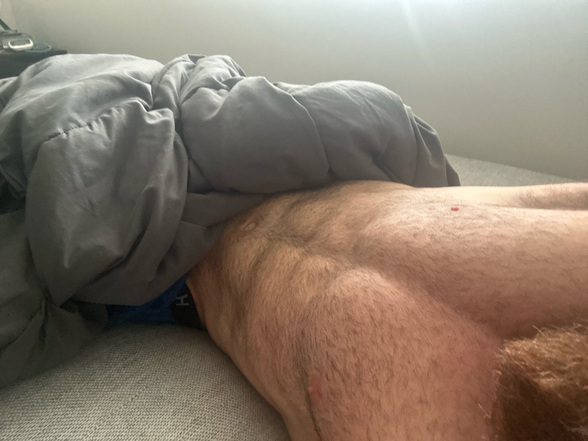 AlphaBrad77566's tweet photo. RT game with a new sub, still in bed taking his cash, let’s drain him 😈😈😈

$1/$1/$1 4 comments each
15 minutes https://t.co/OE4vHwKeuB