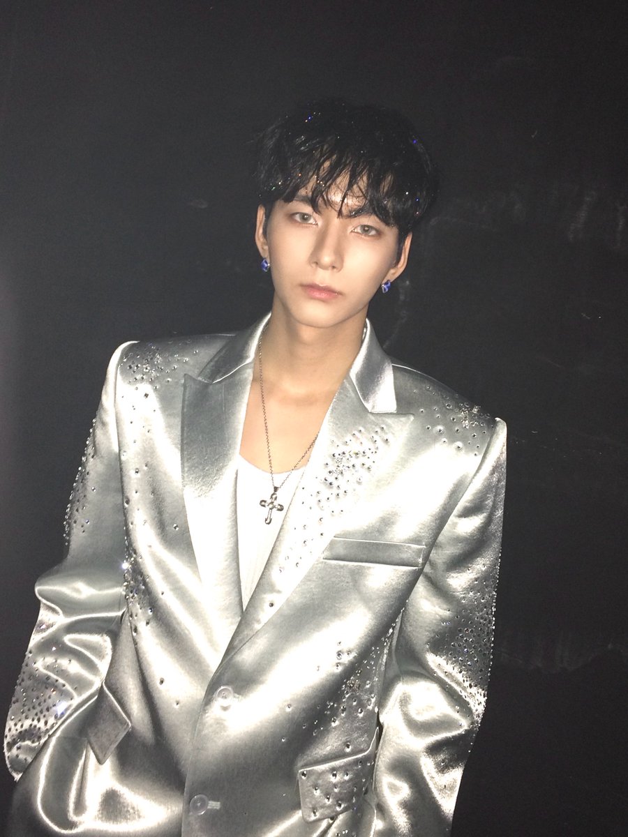 Xdinary Heroes tweet media