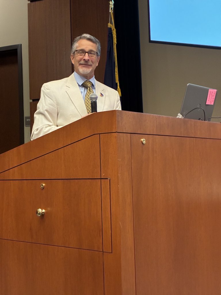 SCCommHigherEd's tweet photo. Happening Now: The CHE is kicking off Phase two of the South Carolina Military Credit for Prior Learning Training—an in-person, interactive learning conference at the SC Department of Public Health Headquarters. #military #credit #learning #highered #transfer #collaboration https://t.co/DLRAOO3YjY