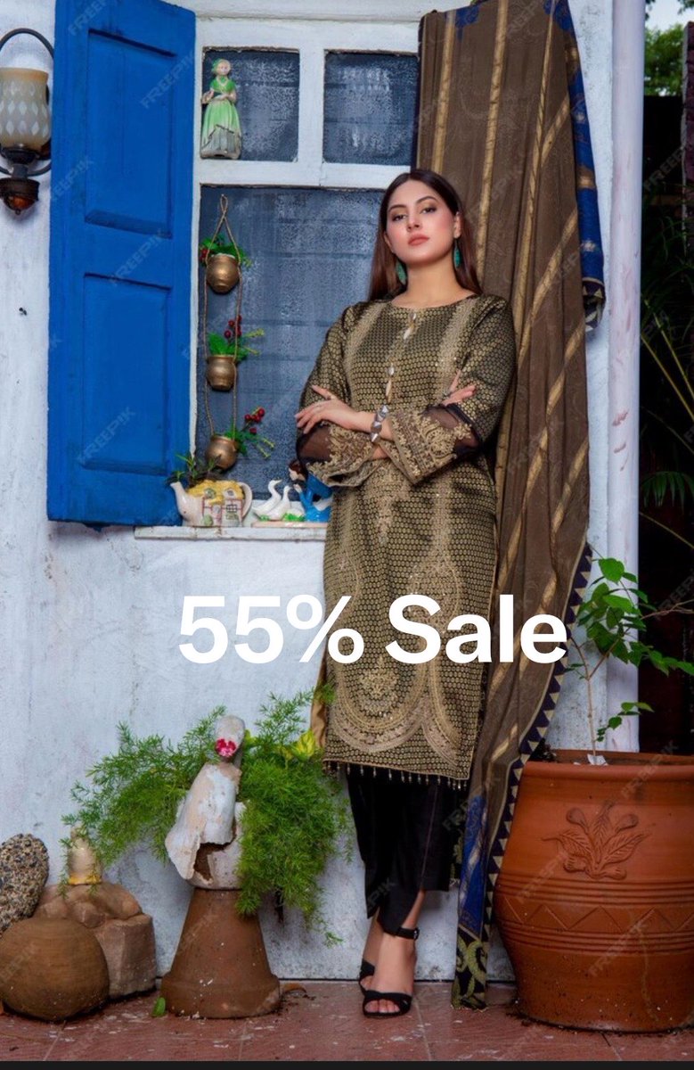 FizaF54's tweet photo. There is a 55% sale on this suit which can be worn on special occasions so come and purchase this before it is gone. #chiffon #partywear #fancymodestwear #partycollection #sale https://t.co/U12bkcnqIr