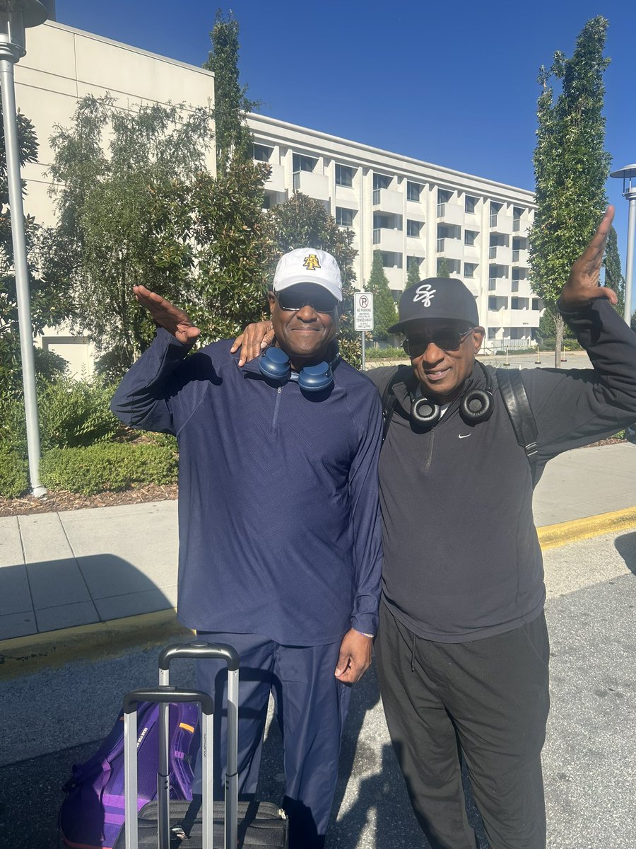 Nicole/Nicolasa tweet media