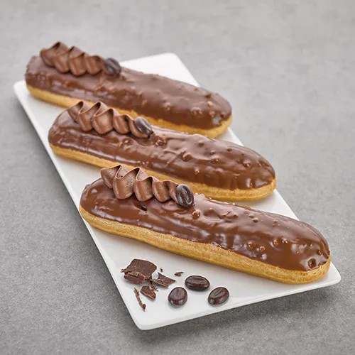 RemiCuny's tweet photo. @KeolaKumaneko Les éclairs (particulièrement ceux au café) https://t.co/sPea16AY6u