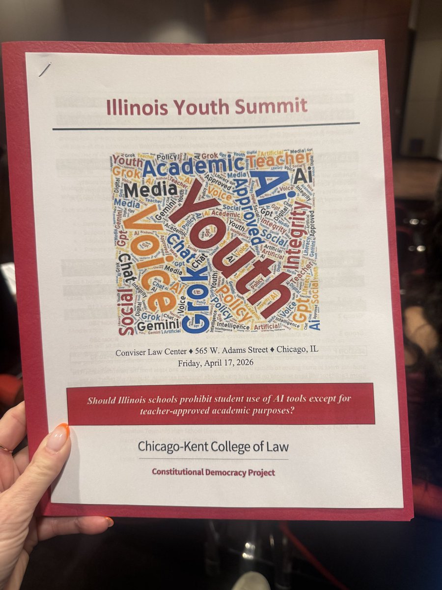 jodilb5's tweet photo. Excited to be a part of the Illinois Youth Summit with Criminal &amp; Civil Law and College Legal Research students today at IIT Chicago-Kent College of Law! @CDP_Chicago @ChicagoKentLaw @HerseyHuskies @District214 #214Ready https://t.co/YH486FWVJS