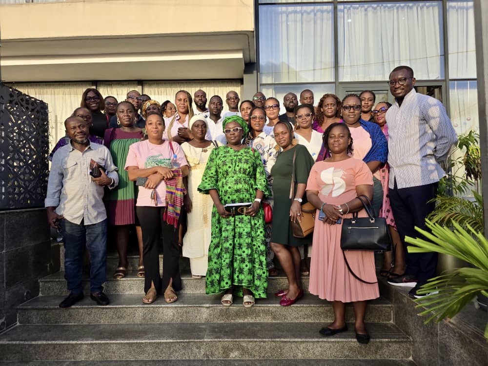 VillageReachAfr's tweet photo. À #Jacqueville et #Abidjan 2, @VillageReach a appuyé les formations  en #SIGL intégré pour renforcent les capacités des acteurs de la chaîne d'approvisionnement. 
Une étape clé pour réduire les ruptures et améliorer l’accès aux soins.
#FamilyPlanning #VillageReach #CôtedIvoire https://t.co/sLEUeaaSfb