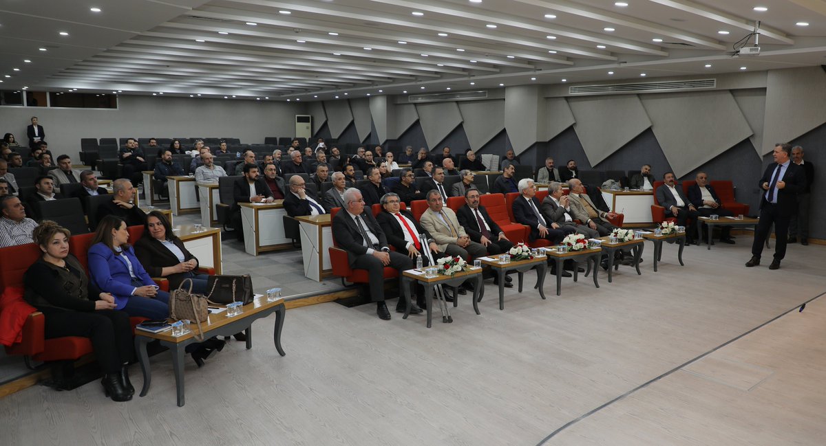 vantsokurumsal's tweet photo. Odamız ile Van Serbest Muhasebeci Mali Müşavirler Odası iş birliğinde; "Vergi İdaresince Başlatılan Gözetim ve Analiz Programı" Kapsamında Vergi Mükelleflerini Neler Bekliyor? Nelere Dikkat Etmeliler? Konulu Bilgilendirme Toplantısı gerçekleştirildi.

AYRINTILAR ⤵️
https://t.co/oS8ceNKlUP

@vansmmmo @NecdetTakva @OrenciYakup @Mehmetdegerr @BalandiSerdar @VeyselParin