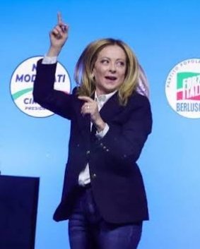 <a href="/ImmaS66162/">Teresa</a> Quindi: il primo pagliaccio é la #nanaletame!