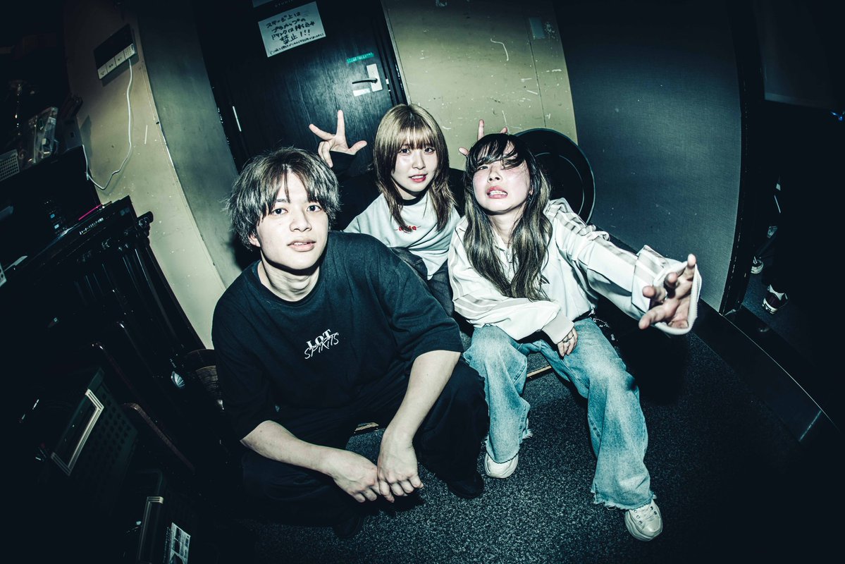 LOT SPiRiTS tweet media