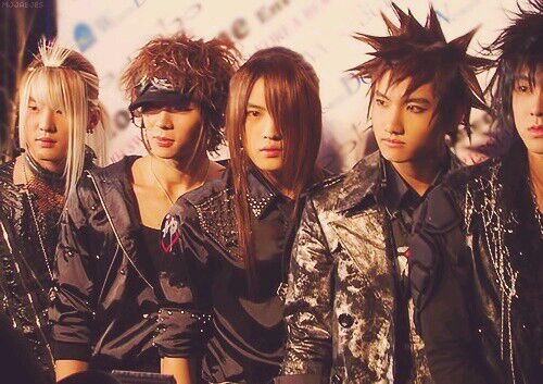 laniao,, tweet media