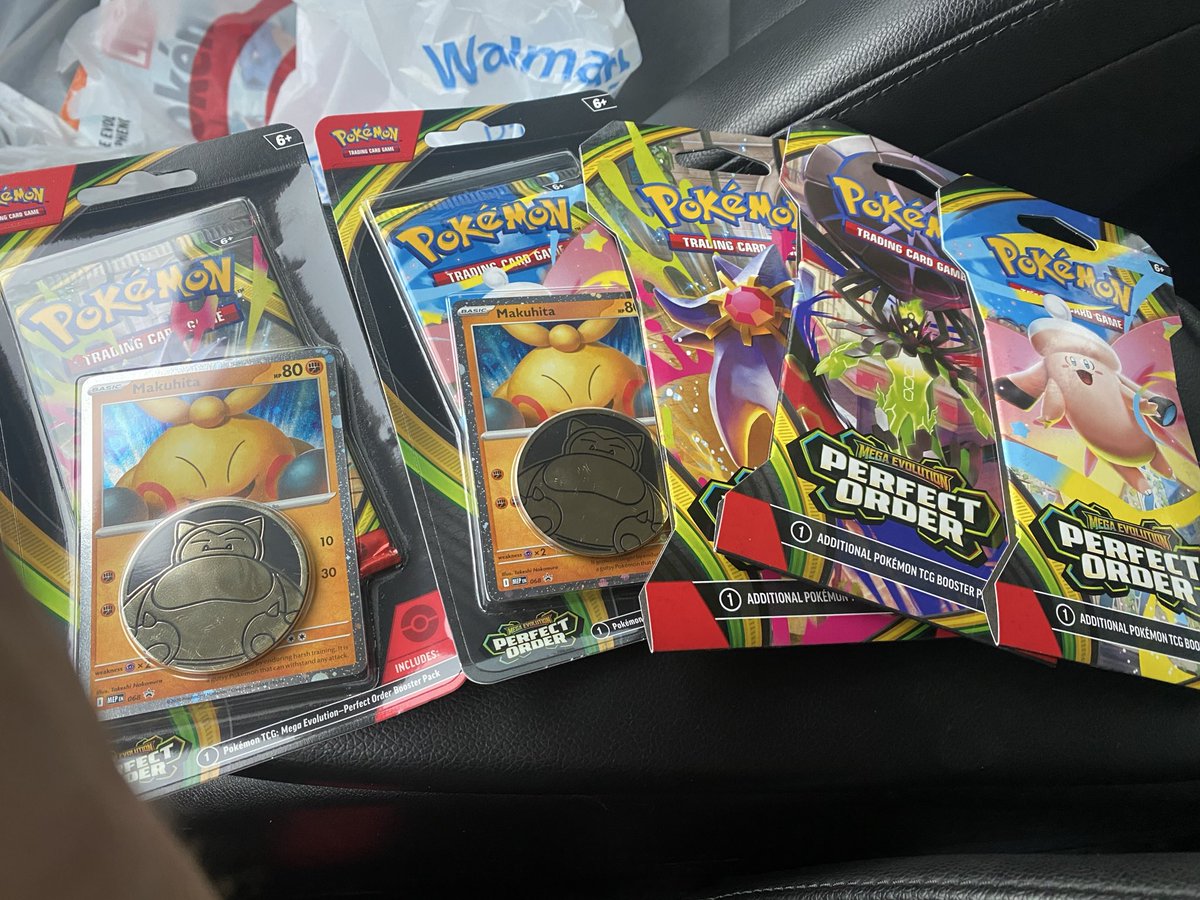 PokeDoomz's tweet image. It’s another HAULiday!

#Target #Walmart #Pokémon