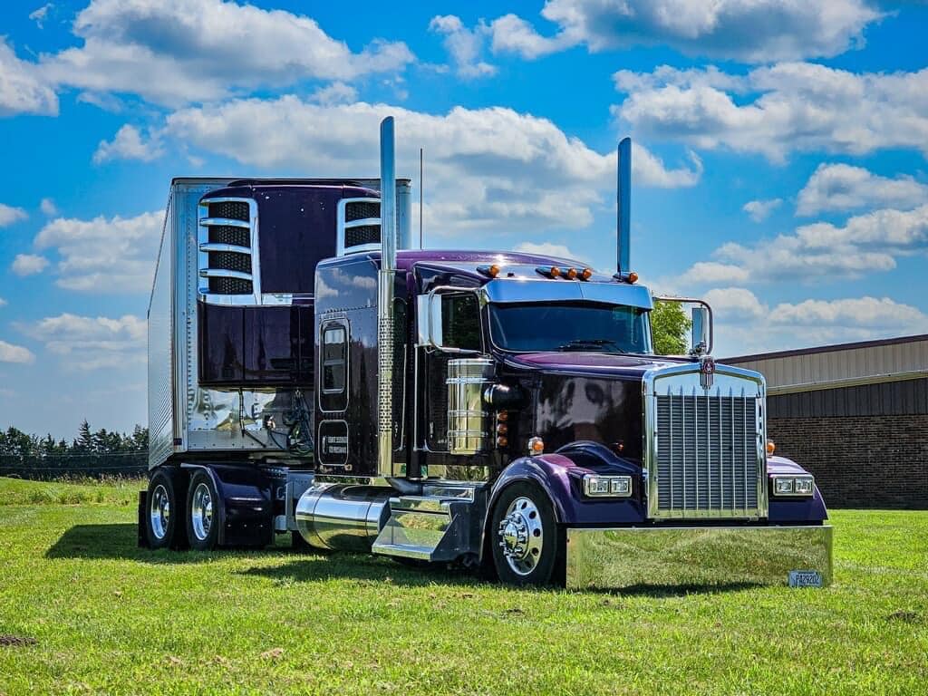 TruckingDepot's tweet image. Sharp! #Trucking #TruckingDepot #Truckers