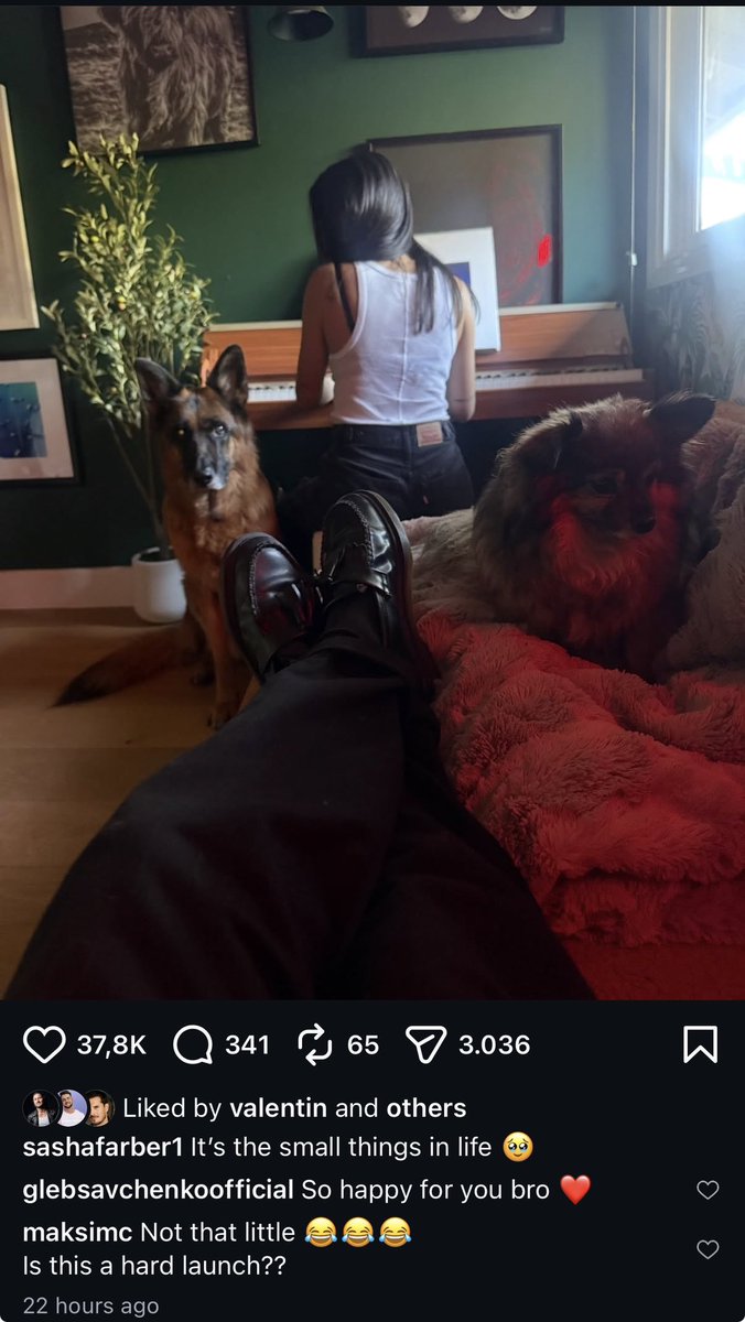 erikaxtc's tweet image. Not Sasha soft launching his relationship with Janel😂😭 @ShellyBaby_13 Also, Maks’ comment is sending me. #dwts