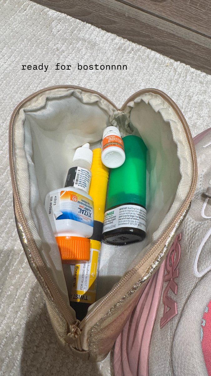 CHoltSource's tweet image. 📷| #INSTAGRAM New pictures from Claire's story (16 &amp;amp; 17/04).