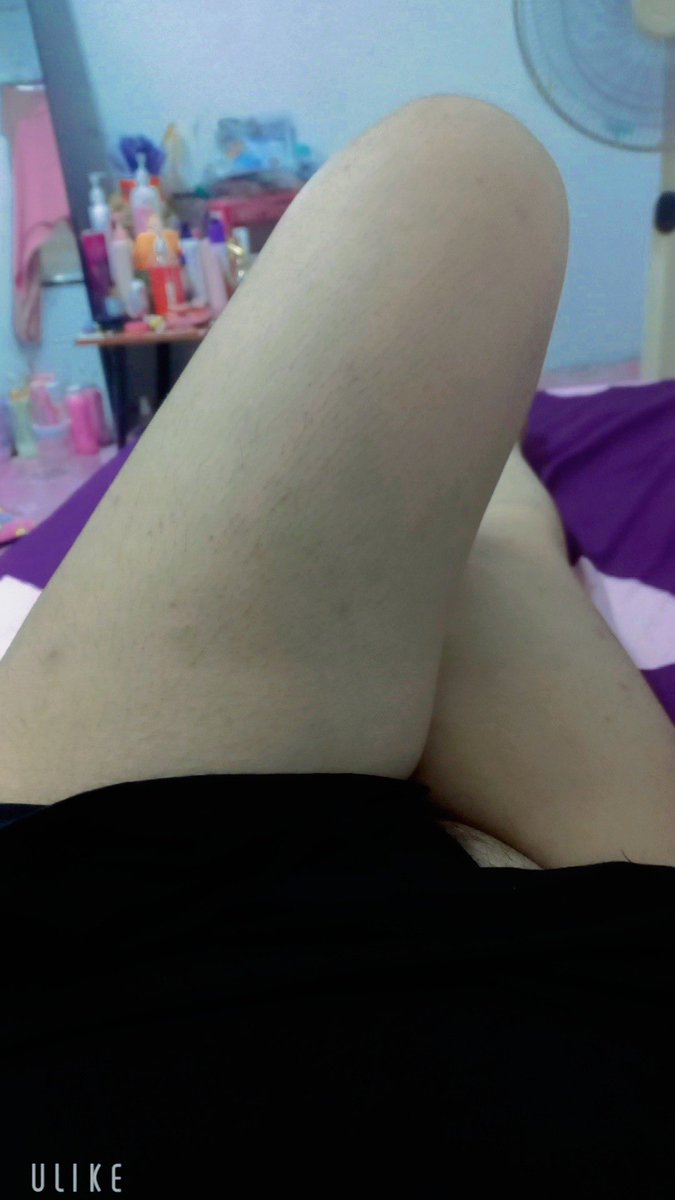 อรลี่ (สาวสอง) tweet media