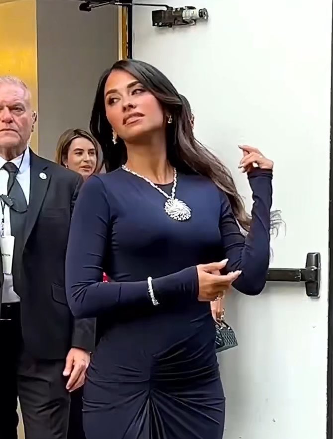 siren crave tweet media