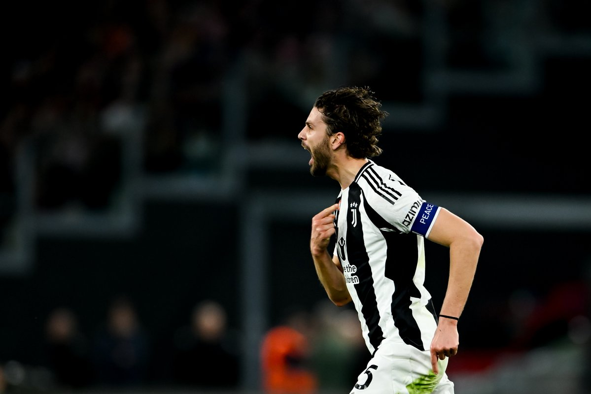 JuventusFC tweet media