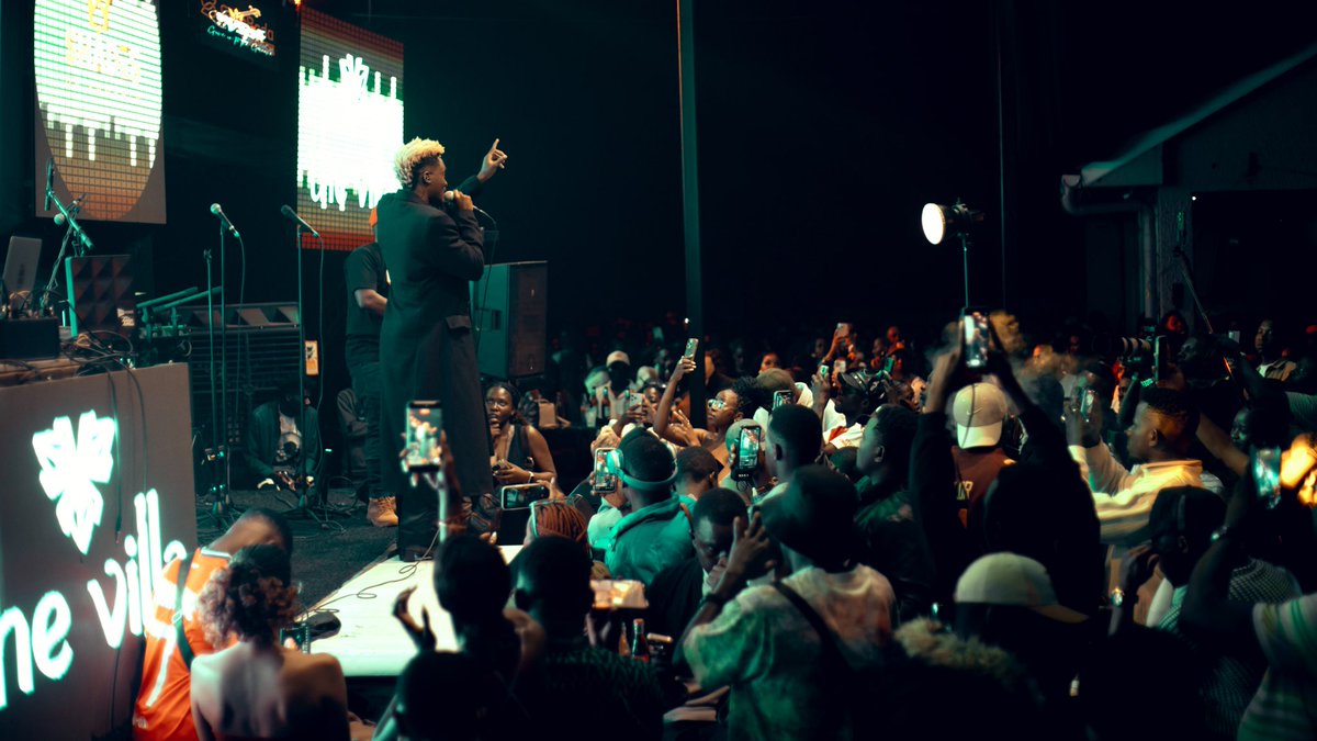 WoodrakeI's tweet photo. This is the life I chose and I know how the story goes!!
I know y'all believe in miracles 🙏 
#MiraclesAlbum 

What's your favorite song so far on the Album https://t.co/sf8WGhFHGK
