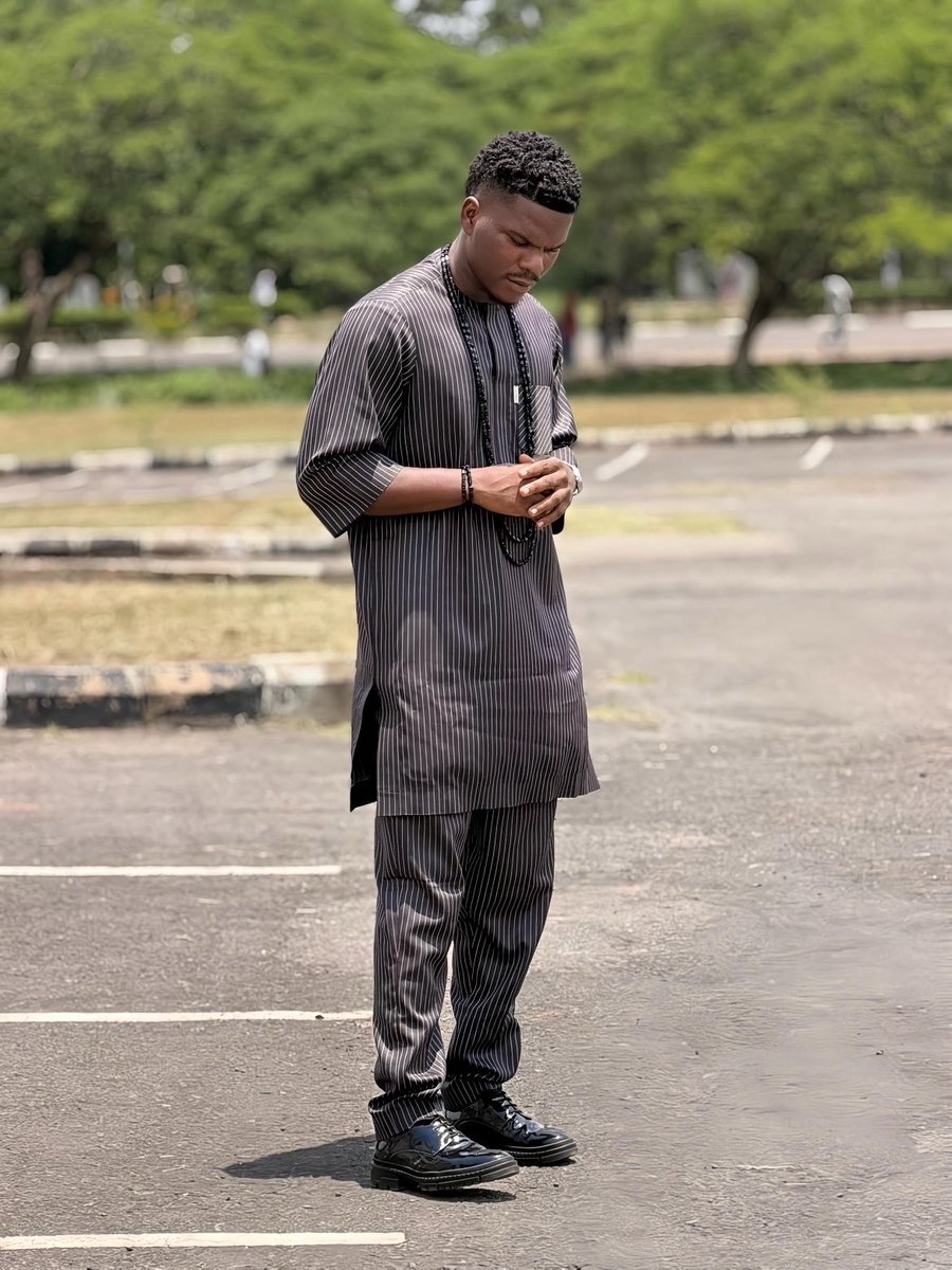 Baaaalms's tweet photo. #OjudeFUNAAB26 #FUNAABFYB26 https://t.co/xwVYQjX3me
