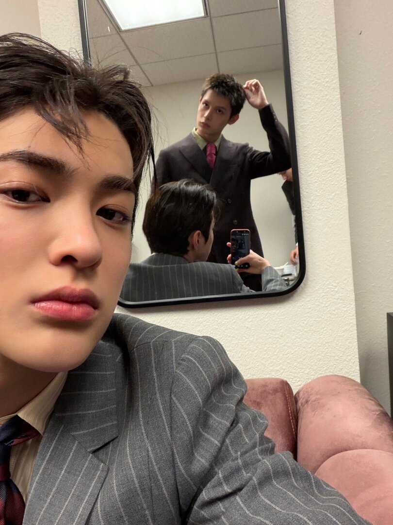 selfolssi ♤ tweet media