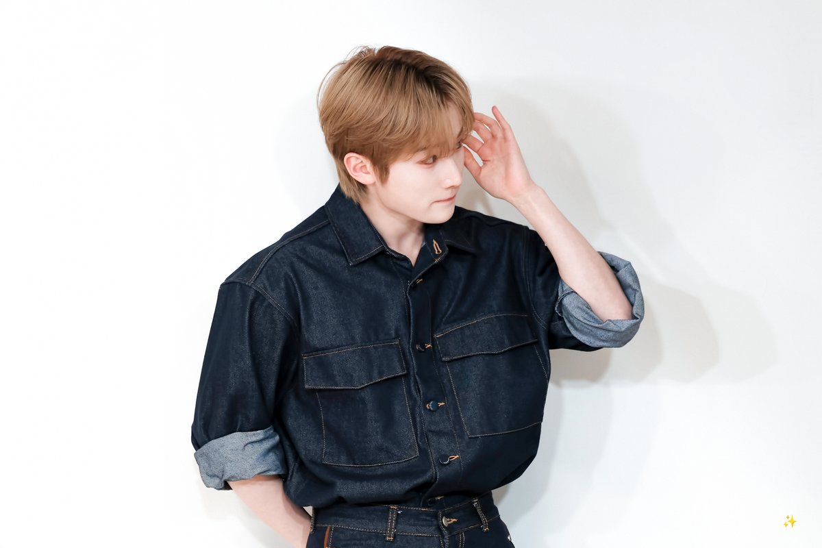 라잇 tweet media