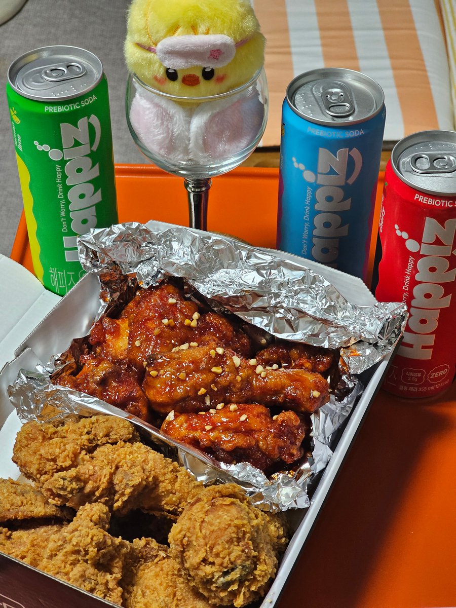 moa_skz_bk's tweet image. 드디어 찾았다
치킨이랑 먹으면 겁나 맛있는 음료수

#치킨 #해피즈