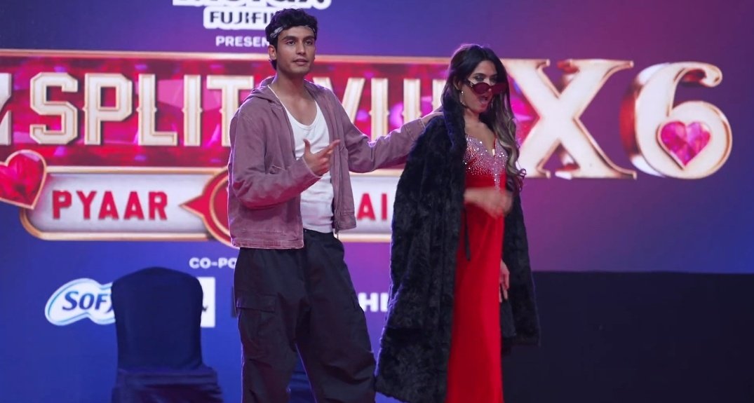 سمیہ tweet media