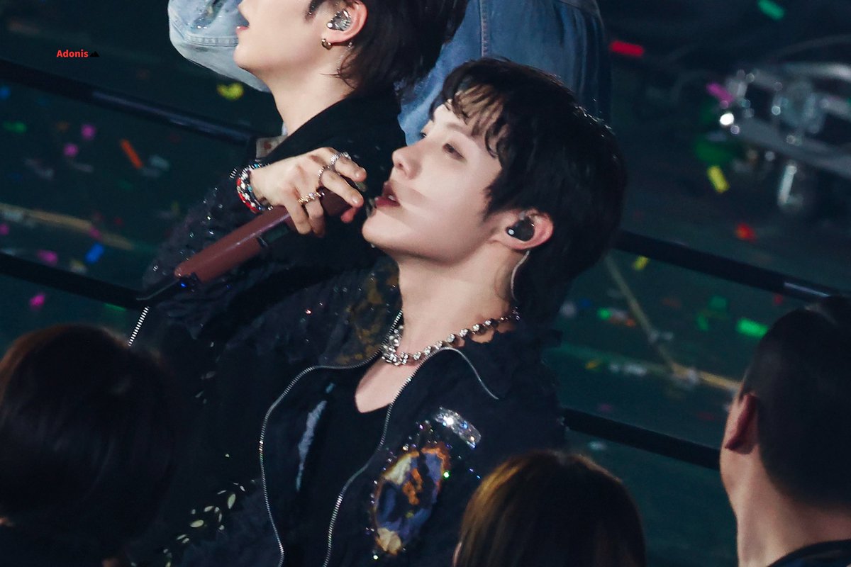 Adonis_Hoseok's tweet photo. 260417 BTS WORLD TOUR ARIRANG in TOKYO

#제이홉 #정호석 
#JHOPE #ジェイホープ 
#BTS_ARIRANG
#BTS #방탄소년단 @BTS_twt https://t.co/bhQPi8szGR