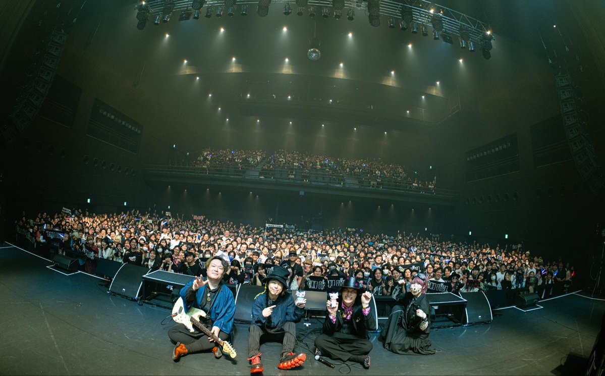 FAKE TYPE. Official tweet media