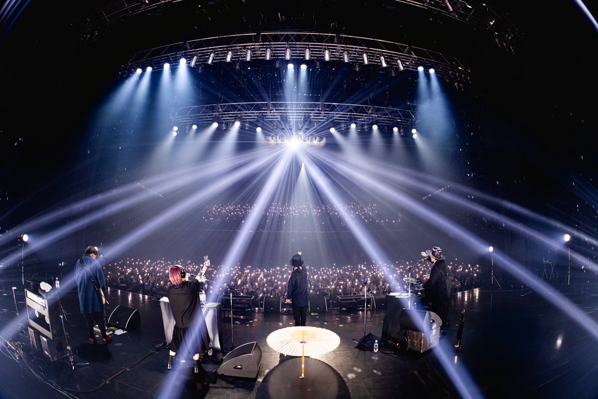 FAKE TYPE. Official tweet media