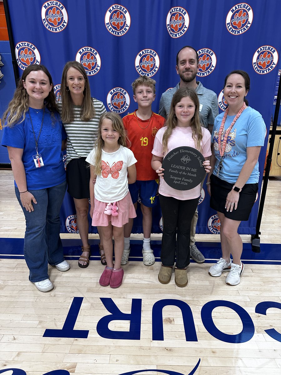 NatcherGAT's tweet photo. Congratulations to the Sergent family @NatcherElem. They were selected as this month's Family of the Month. @WarrenCoSchools https://t.co/Lv4EZNqklz