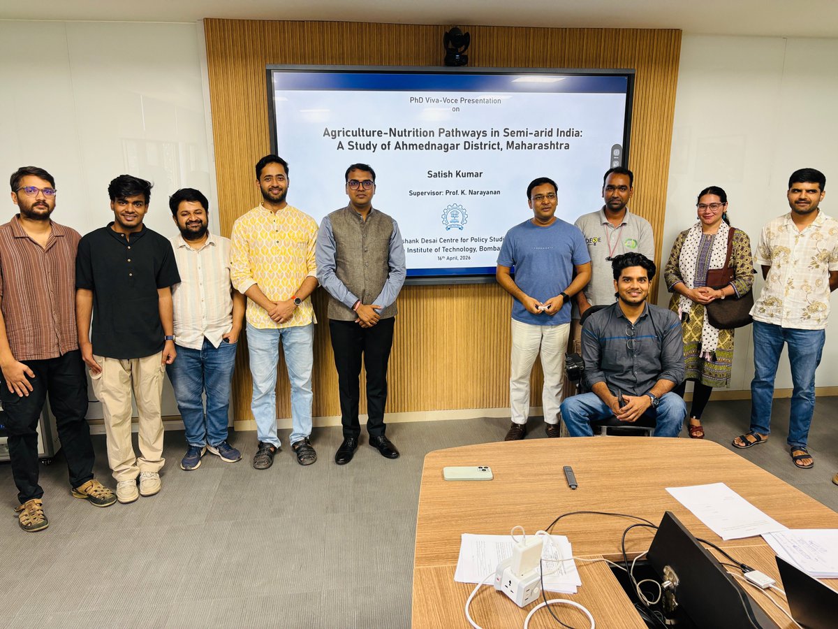 Ashank Desai Centre for Policy Studies, IIT Bombay tweet media