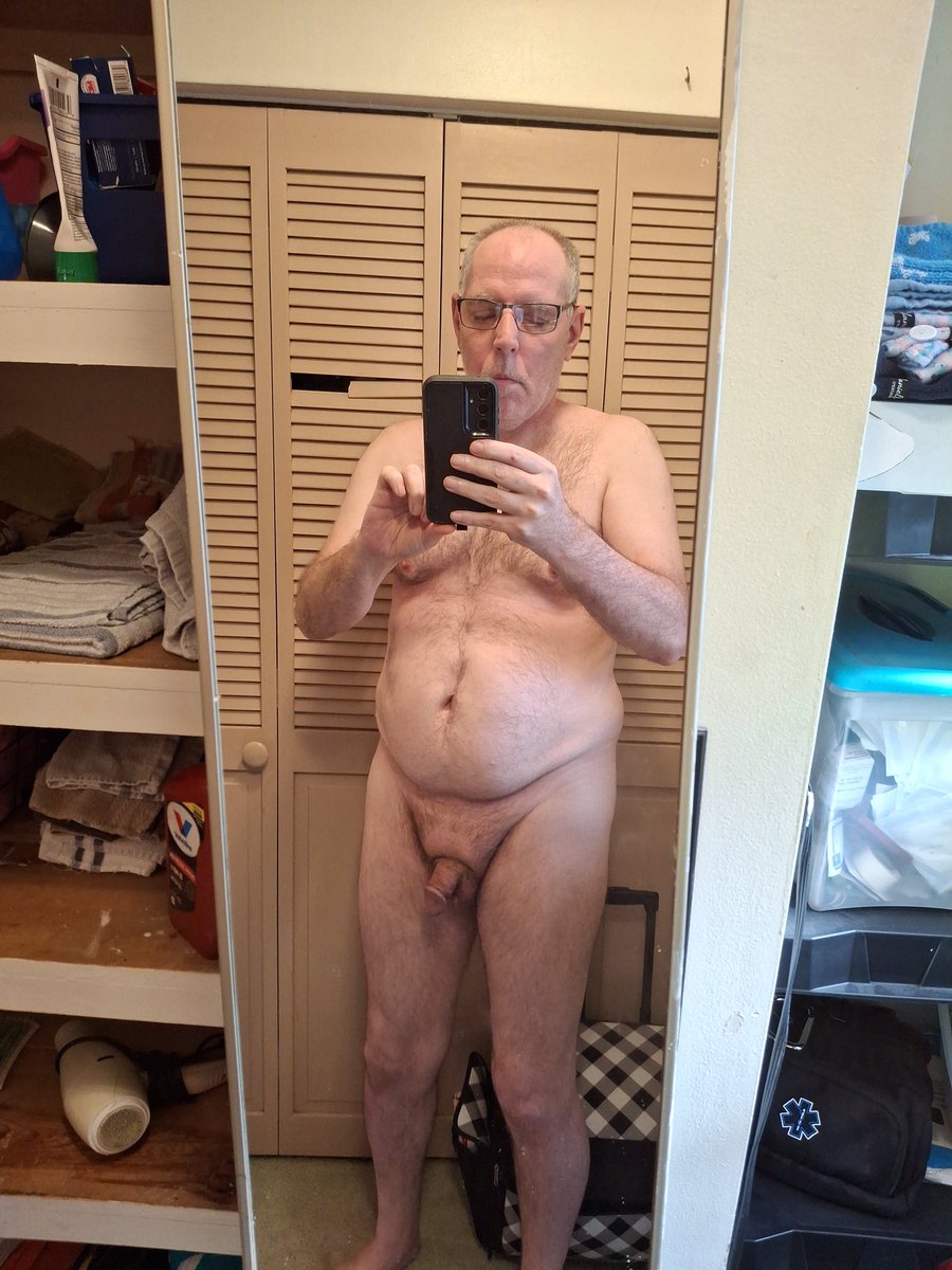 mommysmith252's tweet photo. @bjmckinney73 as been owned by me now, welcome my new slave under my world 😊 https://t.co/gkqBHTU7fk