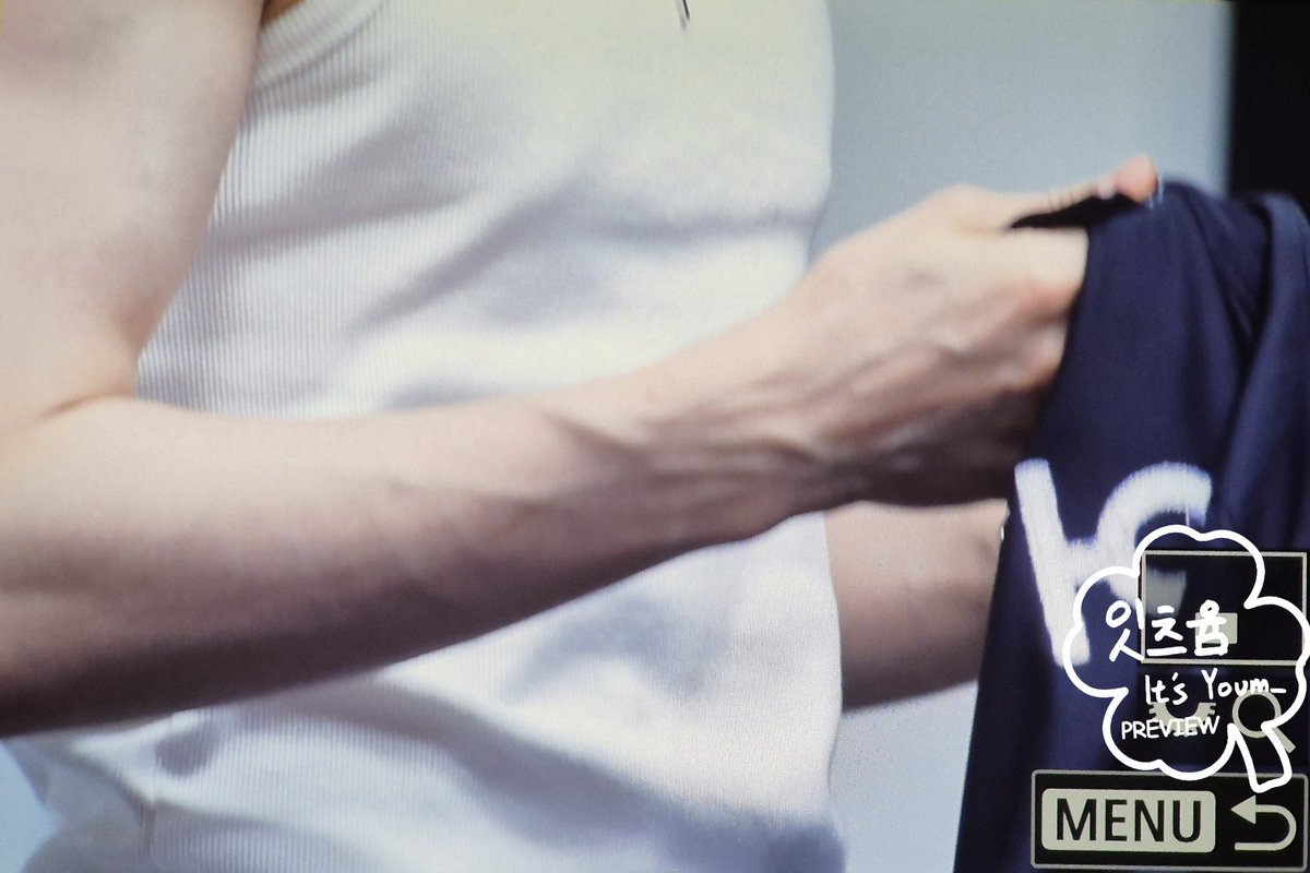 잇츠윰 tweet media