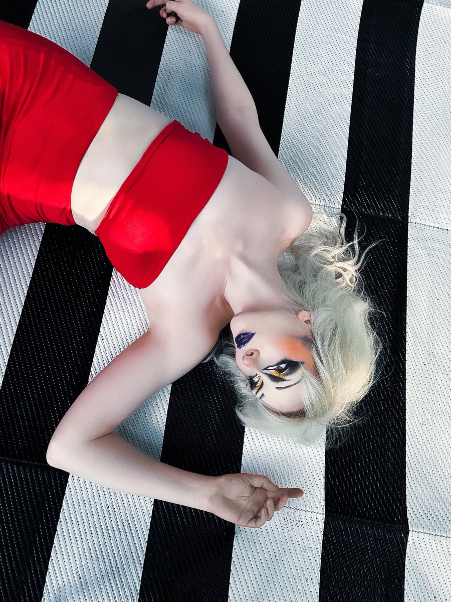 amandakee_'s tweet image. Always have to get a little bts of my @elizabethristmua shoot makeup before I wipe it all off 😭🖤

#dallasmodel #texasmodel #alternativemodel #altgirl #editorialmakeup