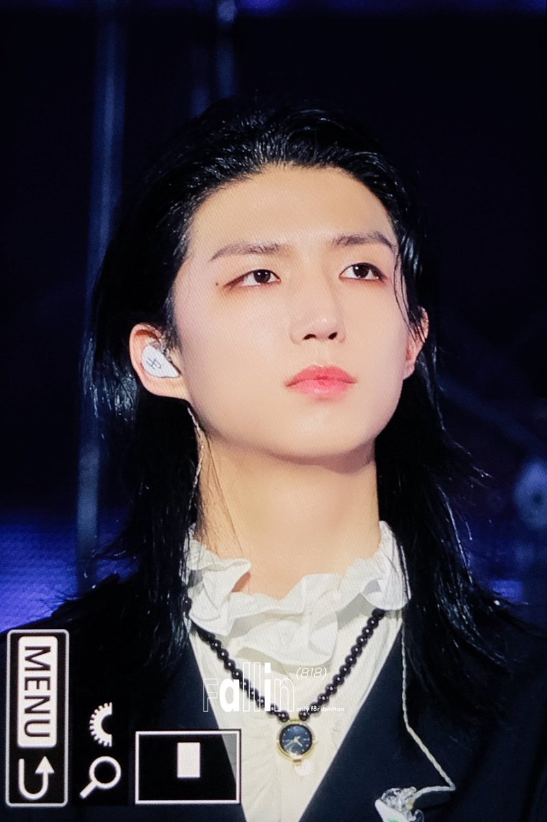 정이든다 tweet media