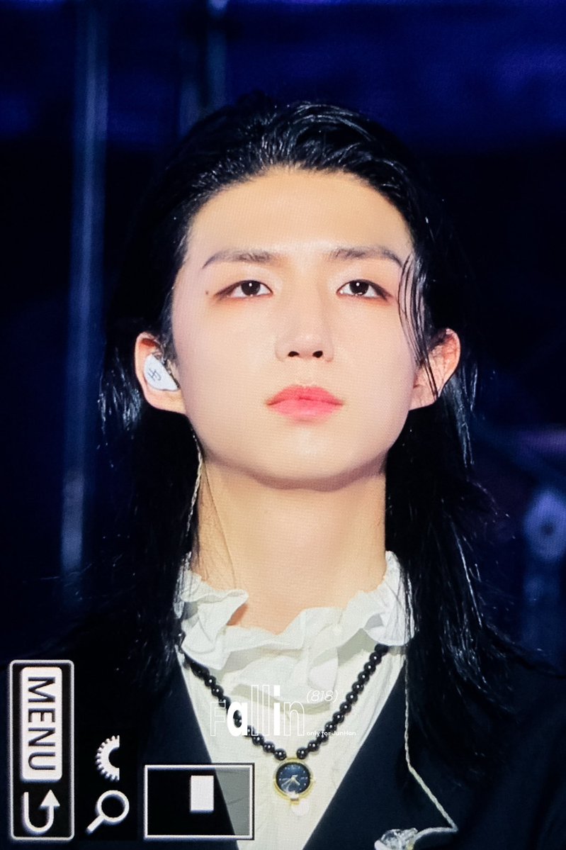 정이든다 tweet media