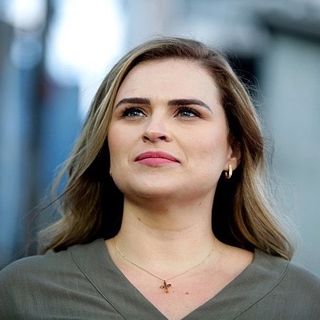 HISTÓRICO! Marília Arraes (PDT) lidera as pesquisas para o Senado com 42% das intenções de voto, seguida por Humberto Costa (PT), com 32%. E Pernambuco pode eleger dois senadores de esquerda e derrotar os bolsonaristas e aliados de Ronaldo Caiado. ❤️👏🏾🇧🇷

Pernambuco e Lula 🚩⭐️🤝