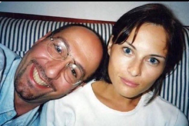Melania’s eyes look soulless.