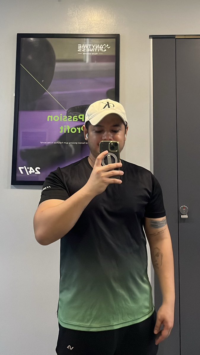 Harry Pootah (on energy saving mode) tweet media