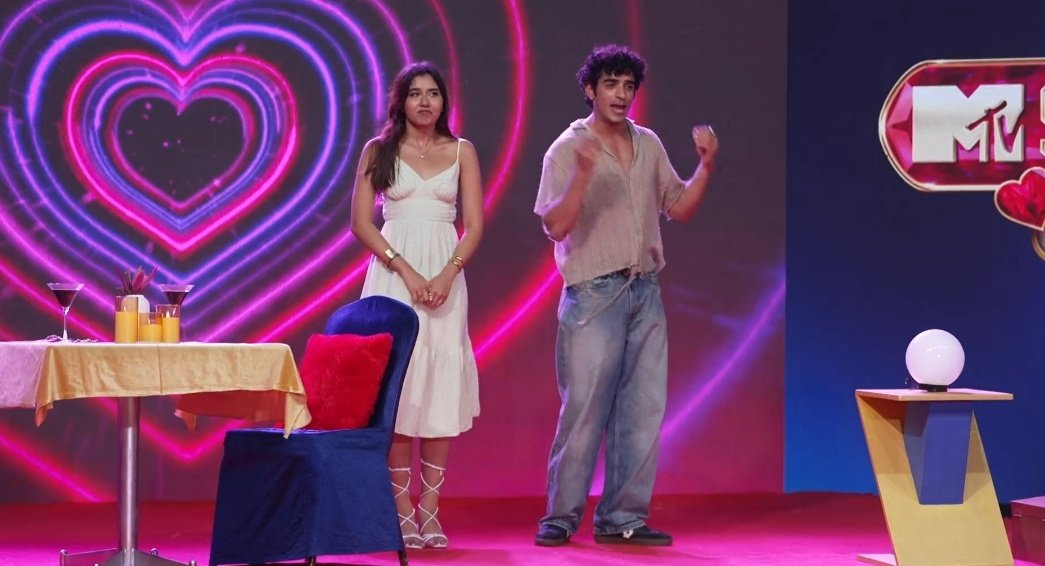 سمیہ tweet media