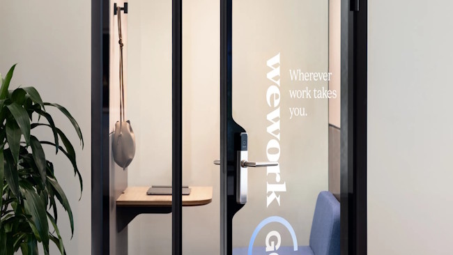 voyagesaffaires's tweet image. WeWork lance la solution WeWork Go, à savoir des cabines de confidentialité amenées à être installées dans les aéroports, hôtels et centres de congrès. Une offre que déploie également IWG en partenariat avec Jabbrrbox. #coworking #aéroports  #IWG @WeWork voyages-d-affaires.com/wework-go-cabi…