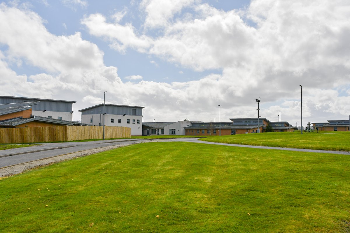 TheStateHospit1's tweet image. A glimpse of the State Hospital grounds this afternoon. Whatever the weather, we’re lucky to have such lovely surroundings. #nhsscotland #thestatehospital