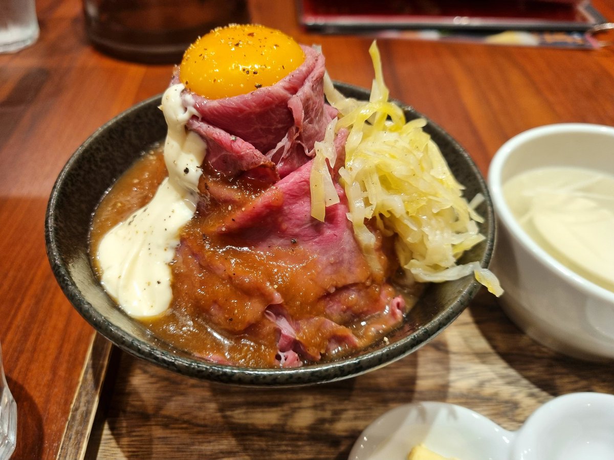 잡탕밥 tweet media