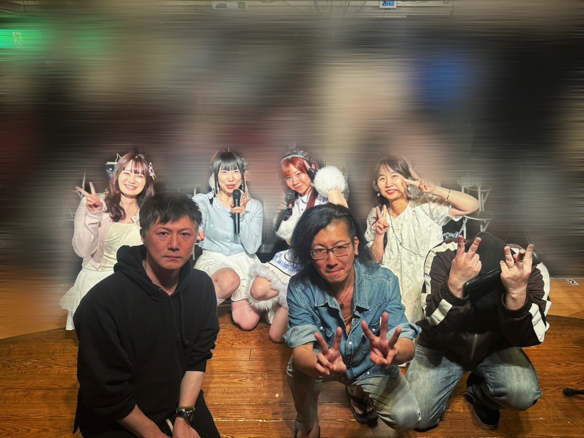 .
本日はご来場頂き
ありがとうございました✨

セトリ
・Legend of Alice
・元気+
・ぐるぐる
・デビきゅー
・シャボン玉

新たに『元気+』を歌ったの
めちゃドキドキしたけど
何とか歌いきれた🌈

さらにレパートリー増やすぞー♡♡

次のライブは
          6月24日(水)です😈☘️

#三葉美愛