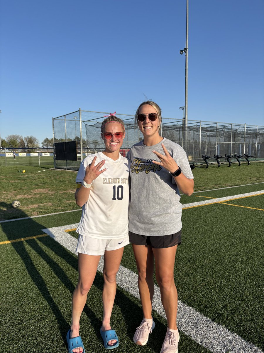 ESgirlssoccer's tweet photo. Official Stats from last night’s 6-0 victory over Millard North

Wagenfuhr ⚽️⚽️⚽️ 
Krepela ⚽️⚽️
Sonderman ⚽️🤝
Brown 🤝🤝
Murphy 🤝🤝

❌Thompson with the shutout

🌟Player of the Match🌟
               Blu Keiper 

We are back in action tomorrow at the TJ Border Battle Tourney! https://t.co/EwbLifuemO