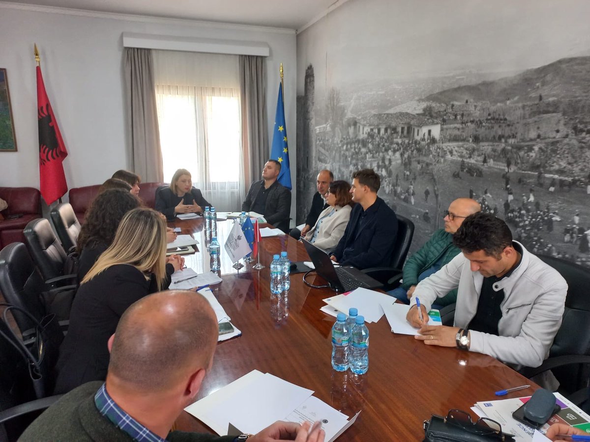 UNDPAlbania's tweet image. With the National Civil Protection Agency we  brought together national  and local authorities, representatives of 5 municipalities of Shkodra region, civil protection and fire services in Shkodër to shape  Albania’s National Platform for #DRR 
@SECO_CH