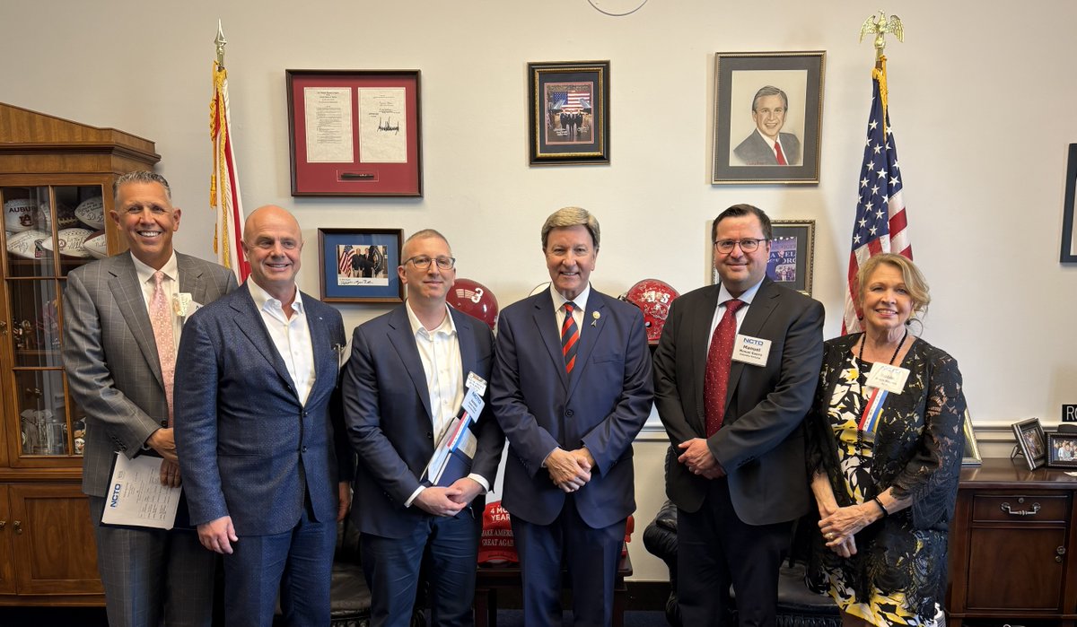 NCTO's tweet image. NCTO members met w/ #textile champion &amp;amp; House Armed Services Chairman @RepMikeRogersAL to thank him for his strong support of the Berry Amendment. Strengthening this critical law in the FY2027 NDAA is vital to keeping servicemembers clothed in 100% USA-made uniforms &amp;amp; gear.